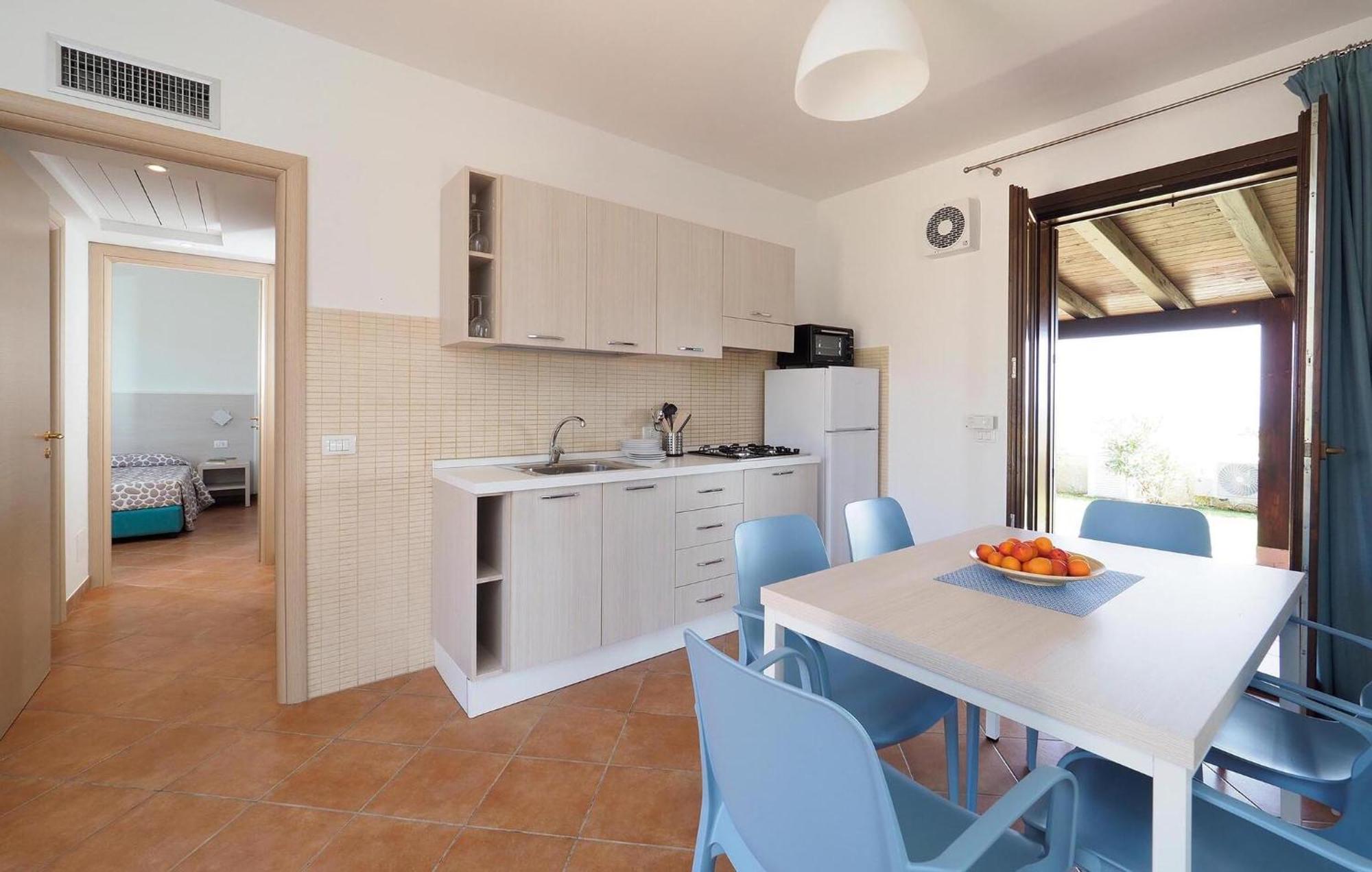 Lovely Home In Marina Di Modica With Kitchenette Exterior photo